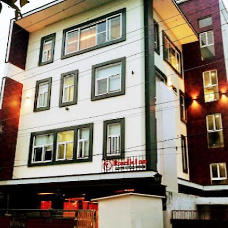 Fabhotel Roselle Inn Lucknow Buitenkant foto