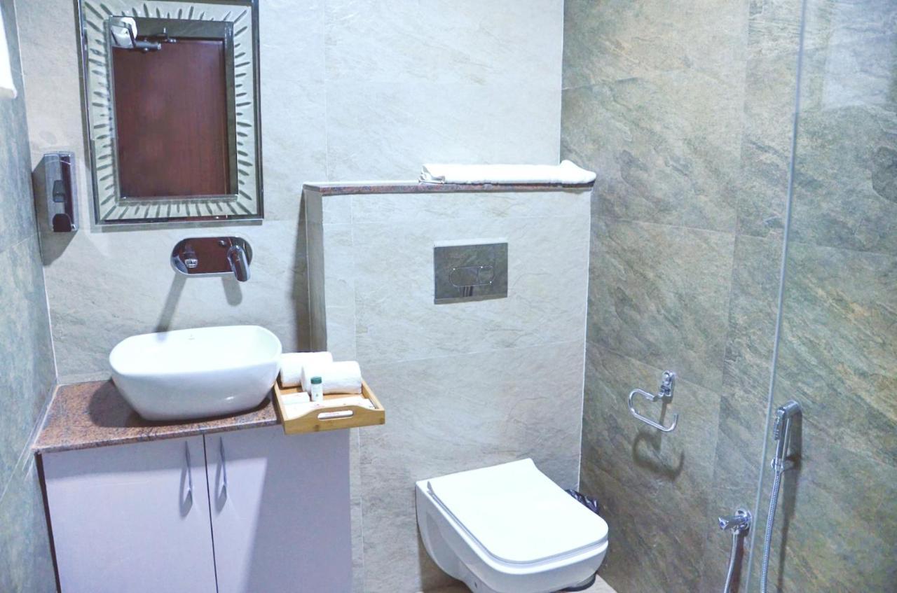 Fabhotel Roselle Inn Lucknow Buitenkant foto
