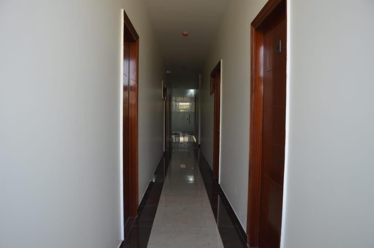 Fabhotel Roselle Inn Lucknow Buitenkant foto
