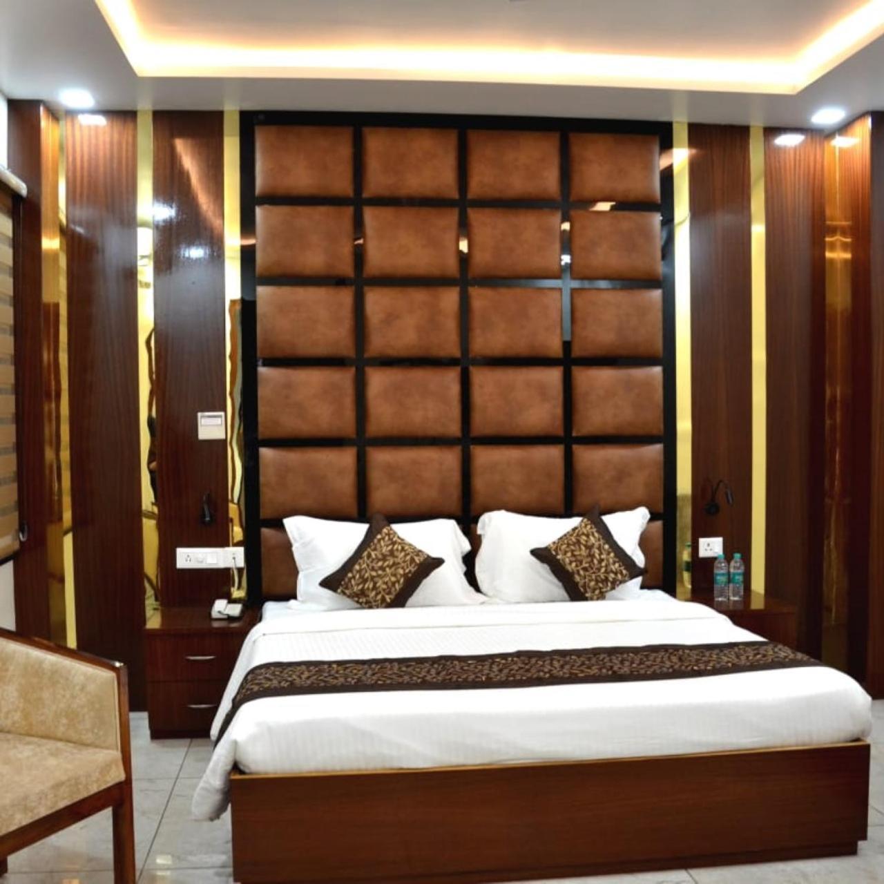 Fabhotel Roselle Inn Lucknow Buitenkant foto