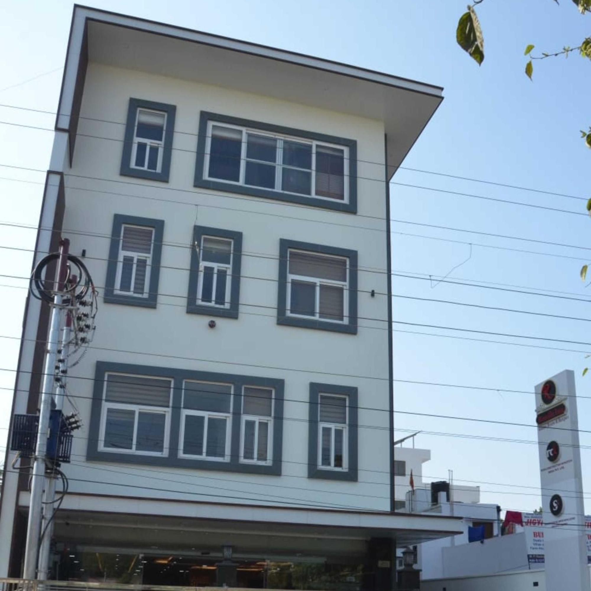 Fabhotel Roselle Inn Lucknow Buitenkant foto